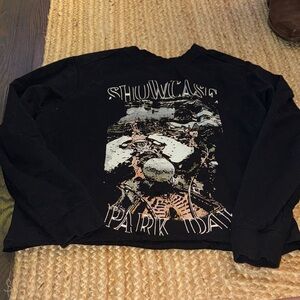 EPCOT World Showcase Black Graphic Crewneck Sweater - WALT DISNEY WORLD